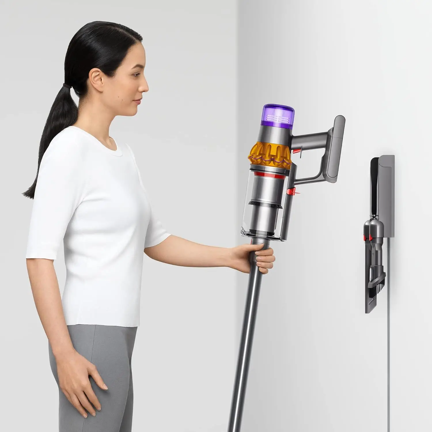 447261-01 Dyson V15 Detect Stick Vacuum-9