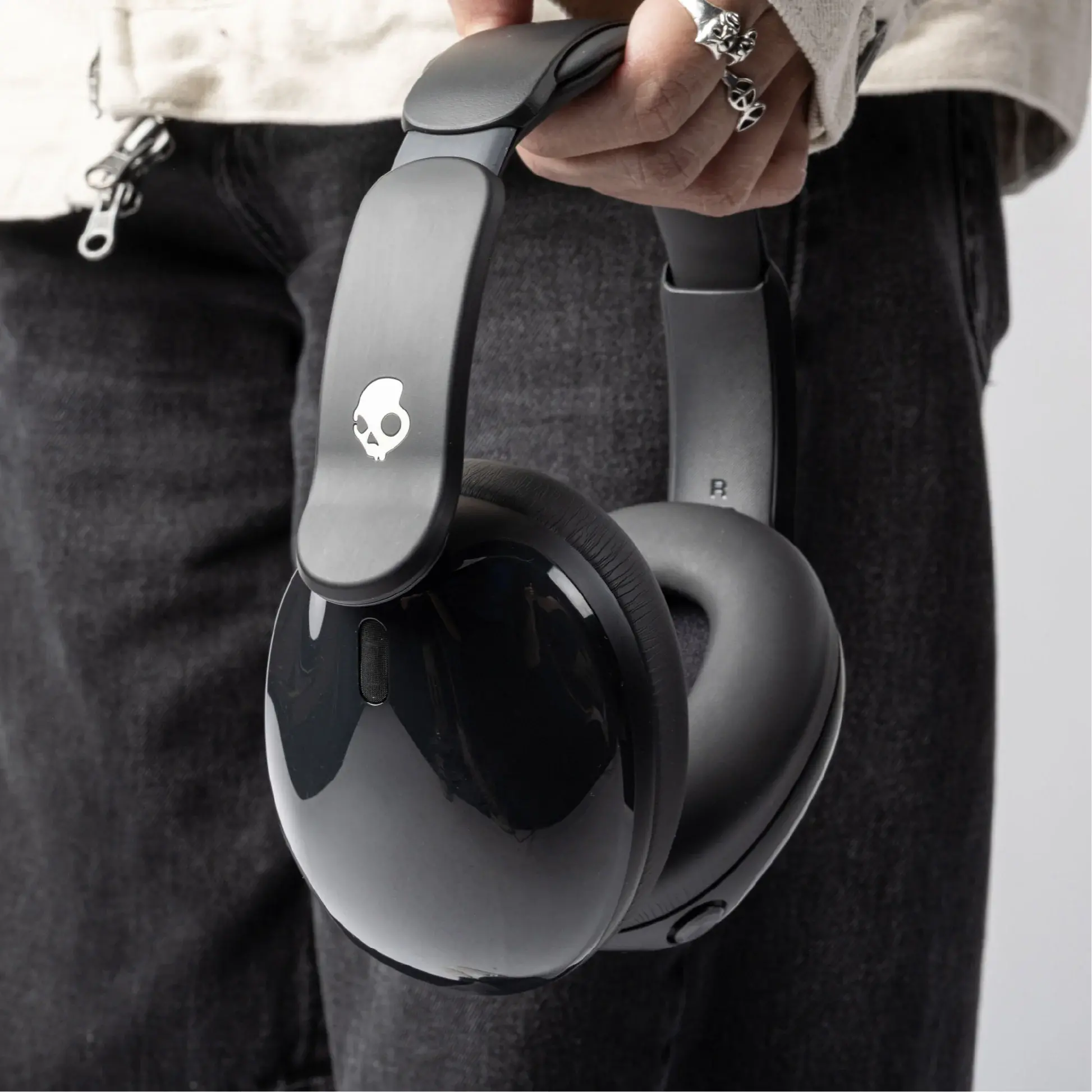 S6HAW-T740 SkullCandy Hesh 540 Active Noise Cancelling Headphones - Black-7