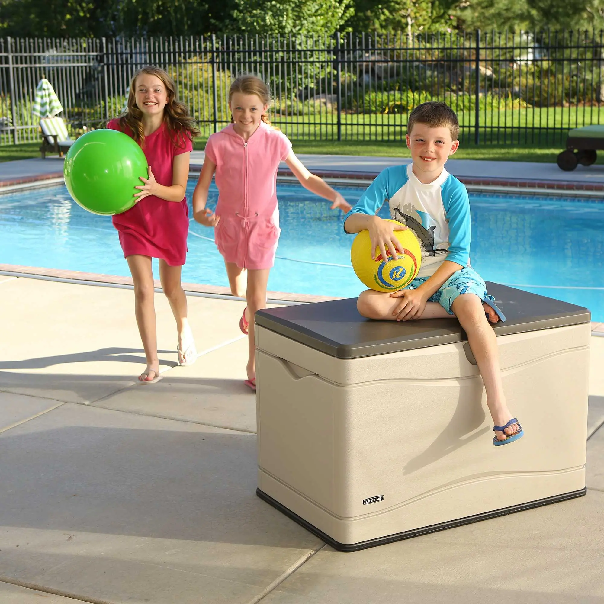60103 Lifetime 80 Gallon Outdoor Storage Box-6