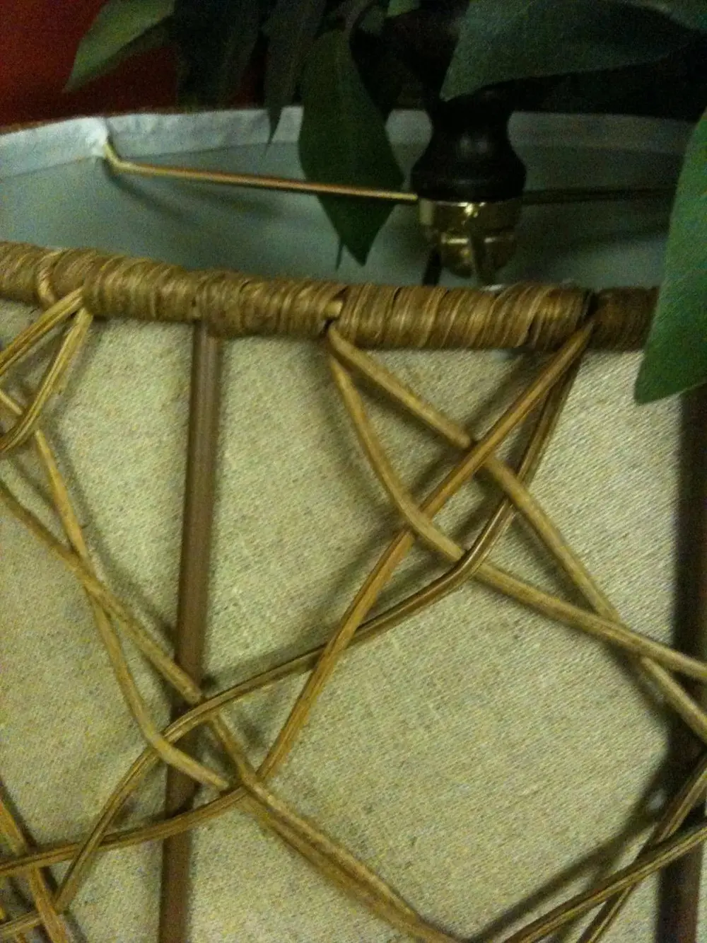 Pine Bluff Resin Table Lamp-2